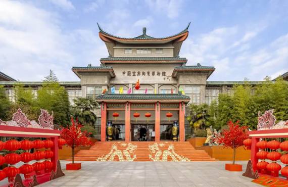 无锡2天初中生研学导游 · 灵山文化/三国水浒/工商名城 · 全程陪同讲解 · 研学手册+互动问答 · 私家定制
