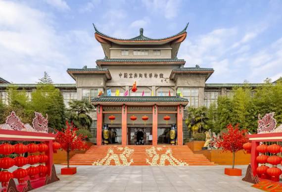 无锡2天初中生研学导游 · 灵山文化/三国水浒/工商名城 · 全程陪同讲解 · 研学手册+互动问答 · 私家定制