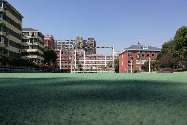 9月昆明再开15条校园公交专线