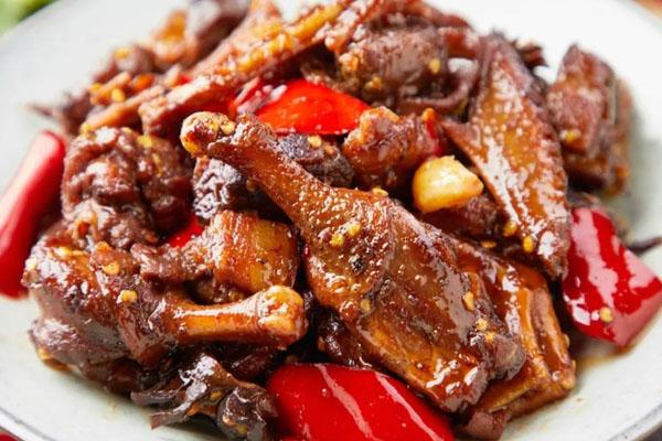 上饶附近哪里可以吃到农家菜和地方菜？