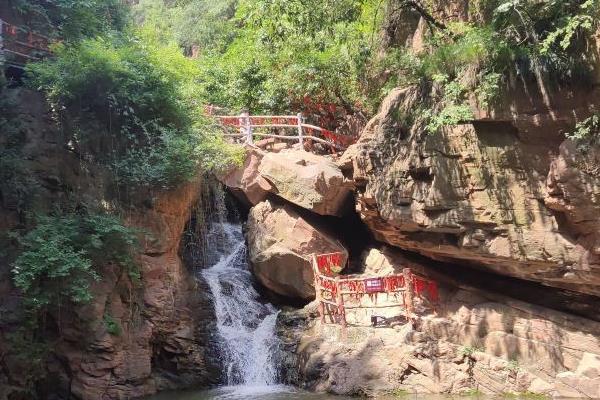 受疫情影响郑州多个景区需持核酸阴性证明入园