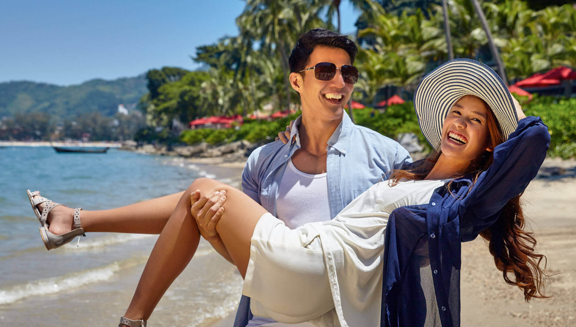 lifestyle-couple-beach-1